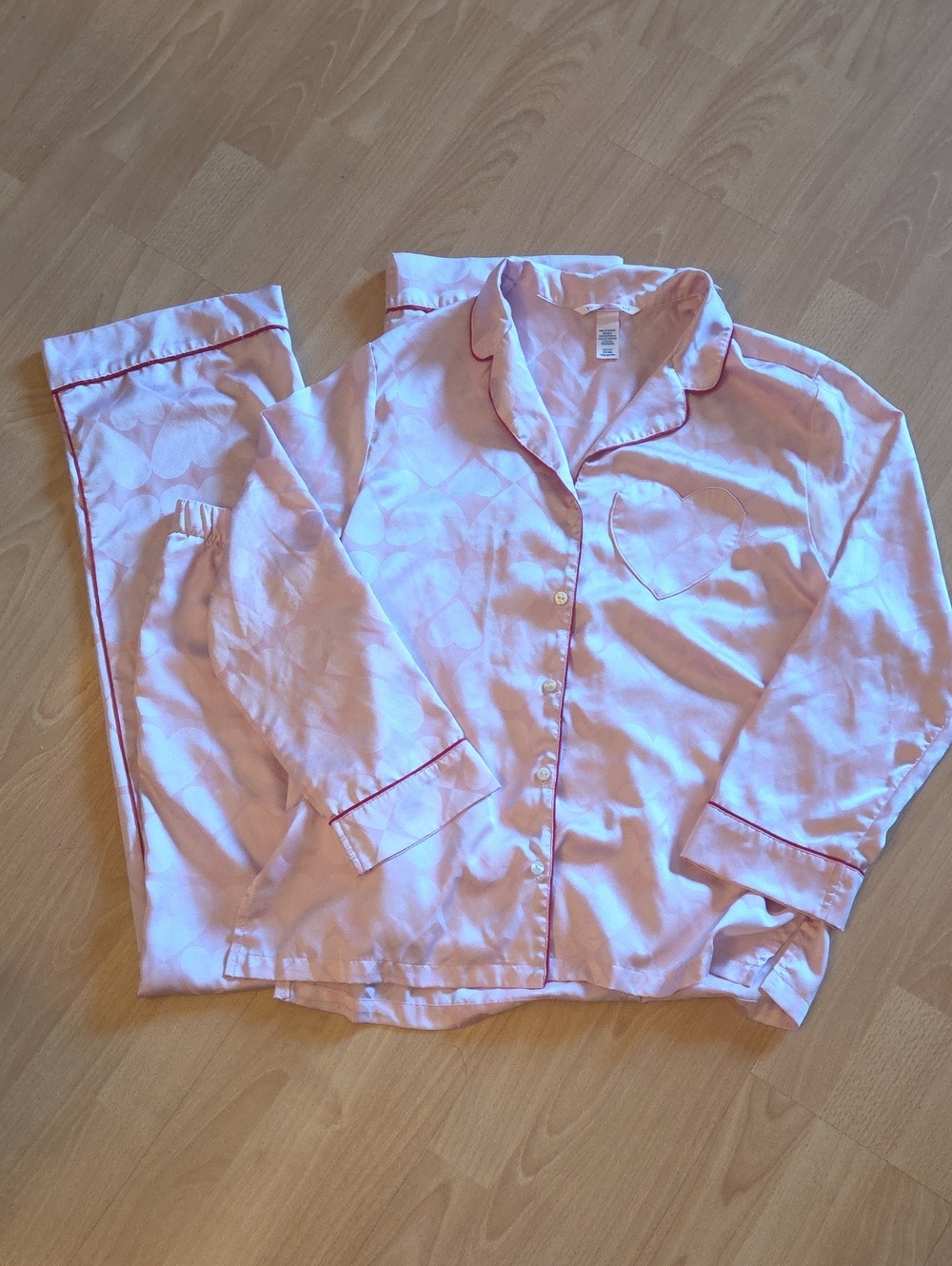 Women's Victoria's Secret Light Pink Heart-Print Pajama Set